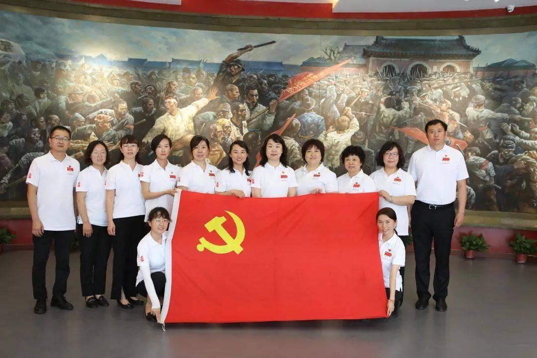 我有个朋友 我发现我认识的男性朋友她都要去关注 是为什么?蜗牛问答,解决疑惑找答案